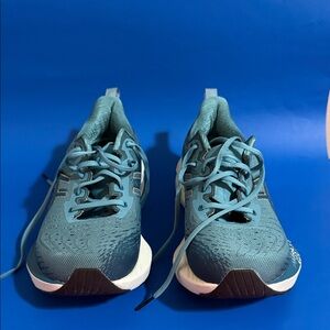 ASICS Novablast 4 - Men's Size 10